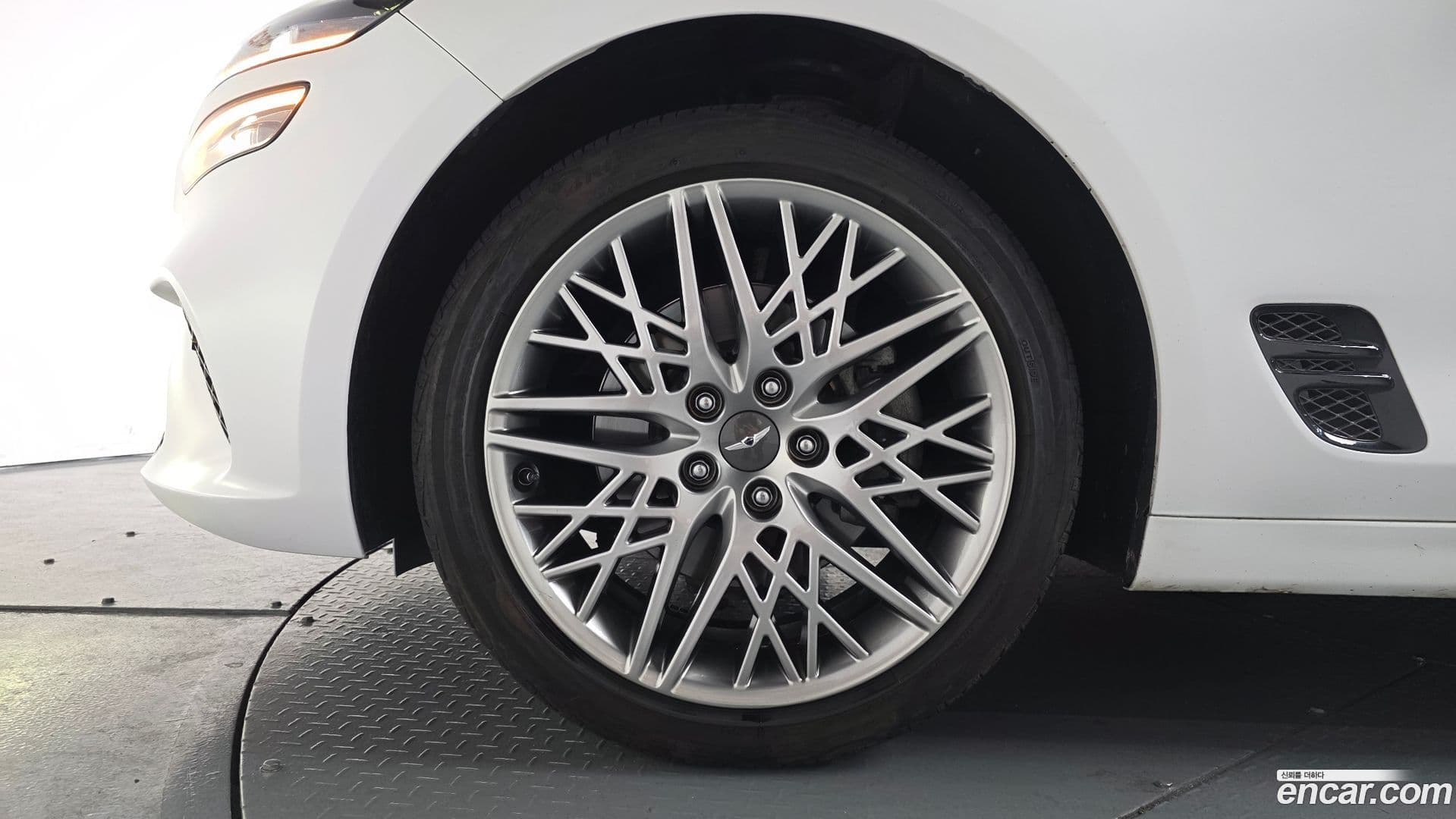 Main__Slider__Photo:G70 Genesis 2023.2-4