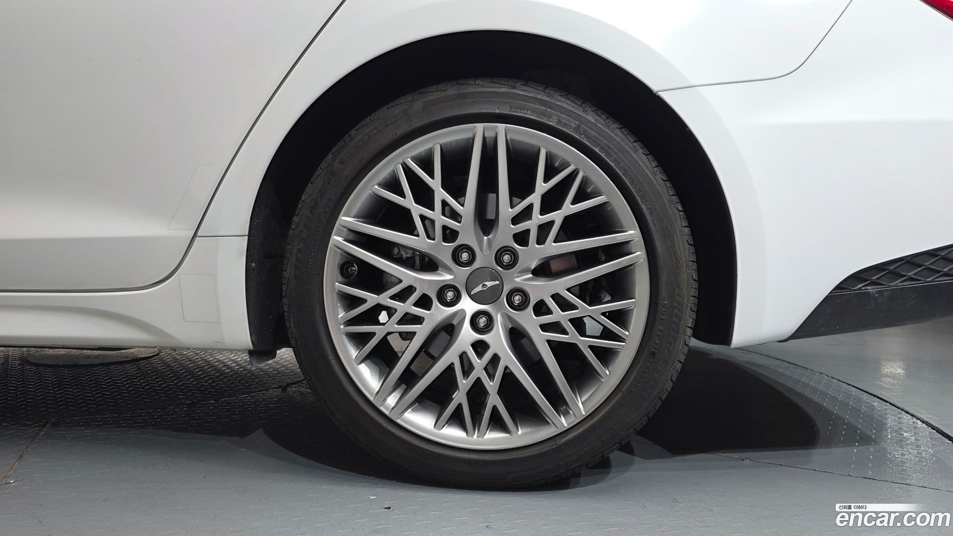 Main__Slider__Photo:G70 Genesis 2023.2-20