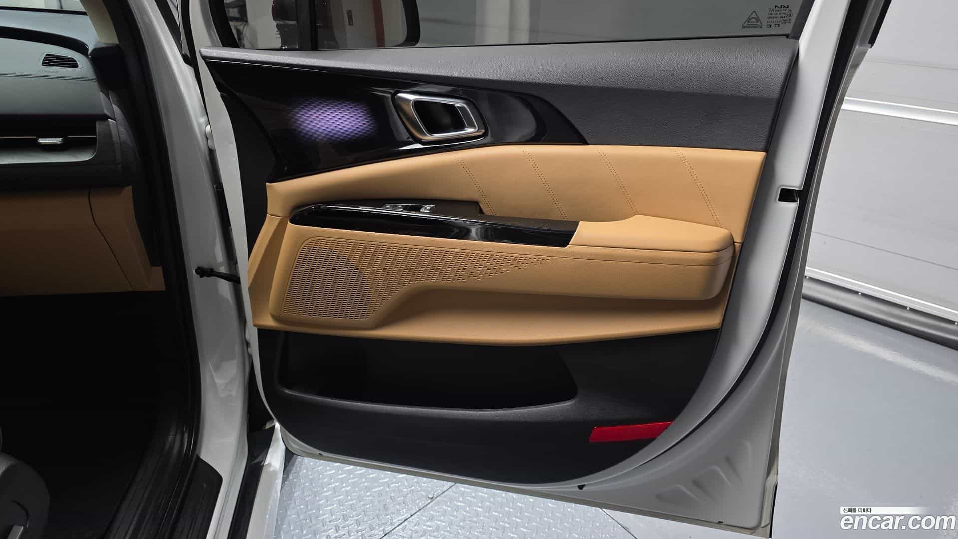 Canival Kia 2023.7-INNER-035