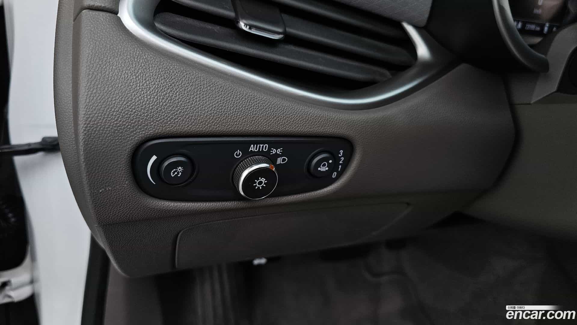 Malibu Chevrolet 2019.9-OPTION-022