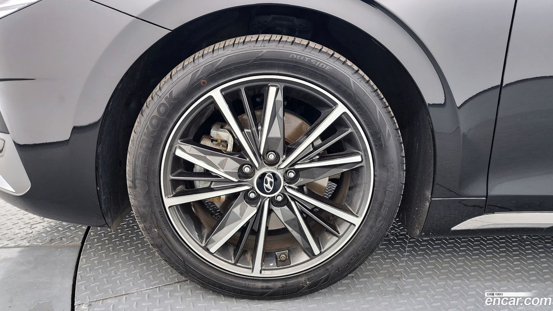 Main__Slider__Photo:Grandeur Hyundai 2022.10-4