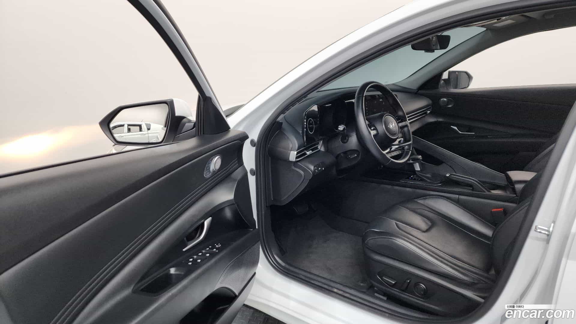 AVANTE Hyundai 2022.4-INNER-010