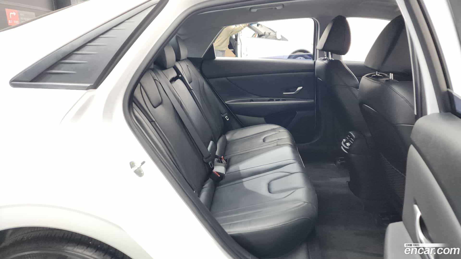 AVANTE Hyundai 2022.4-INNER-036