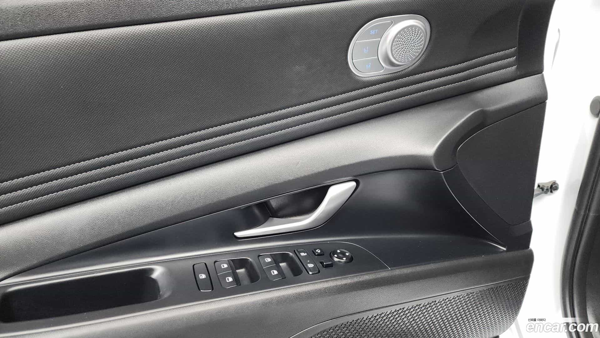 AVANTE Hyundai 2022.4-OPTION-044
