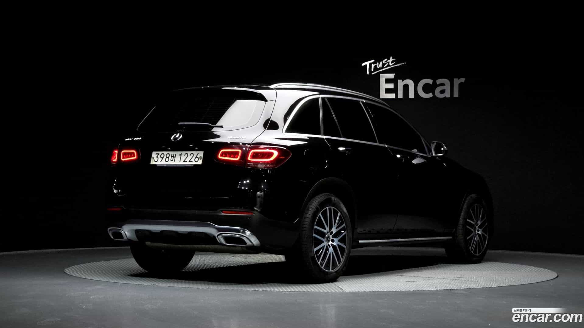 GLC-Class Mercedes-Benz 2020.1-OUTER-002