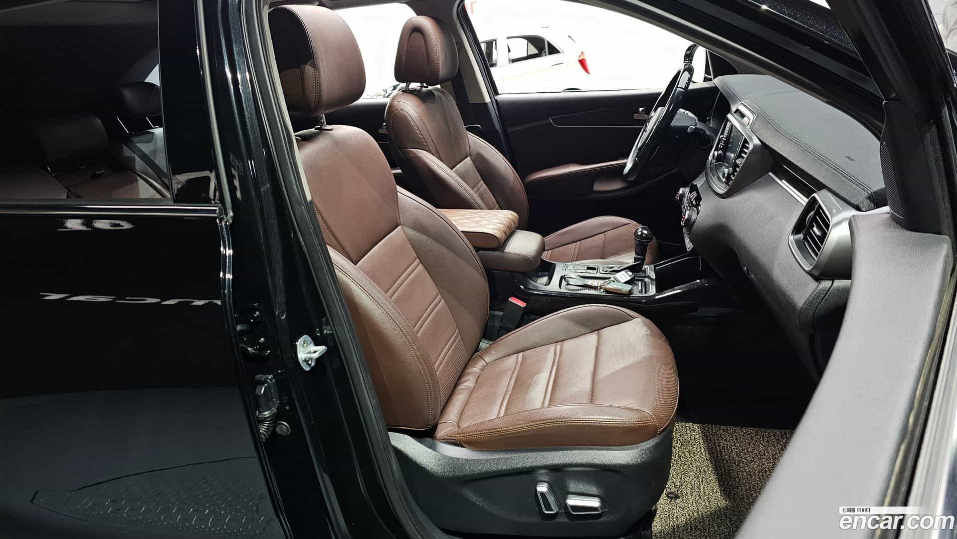 Sorento Kia 2016.1-INNER-010