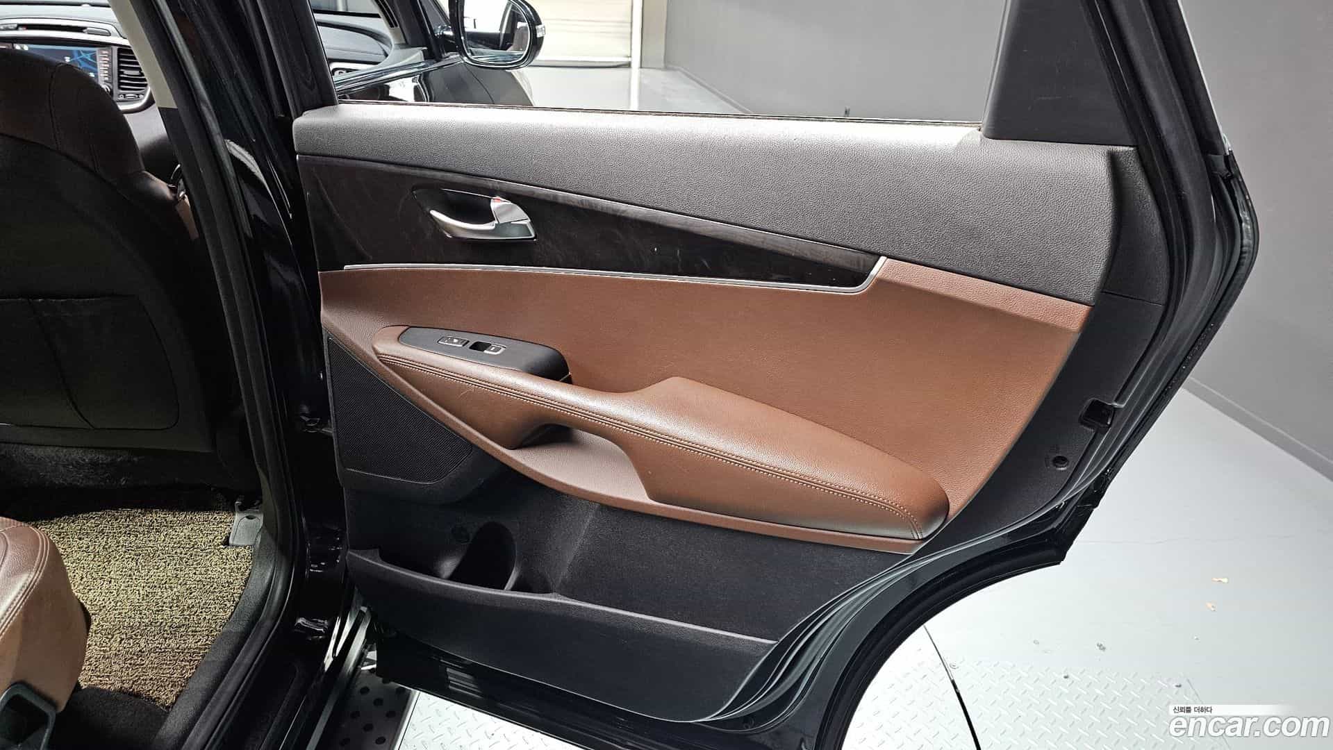Sorento Kia 2016.1-INNER-035