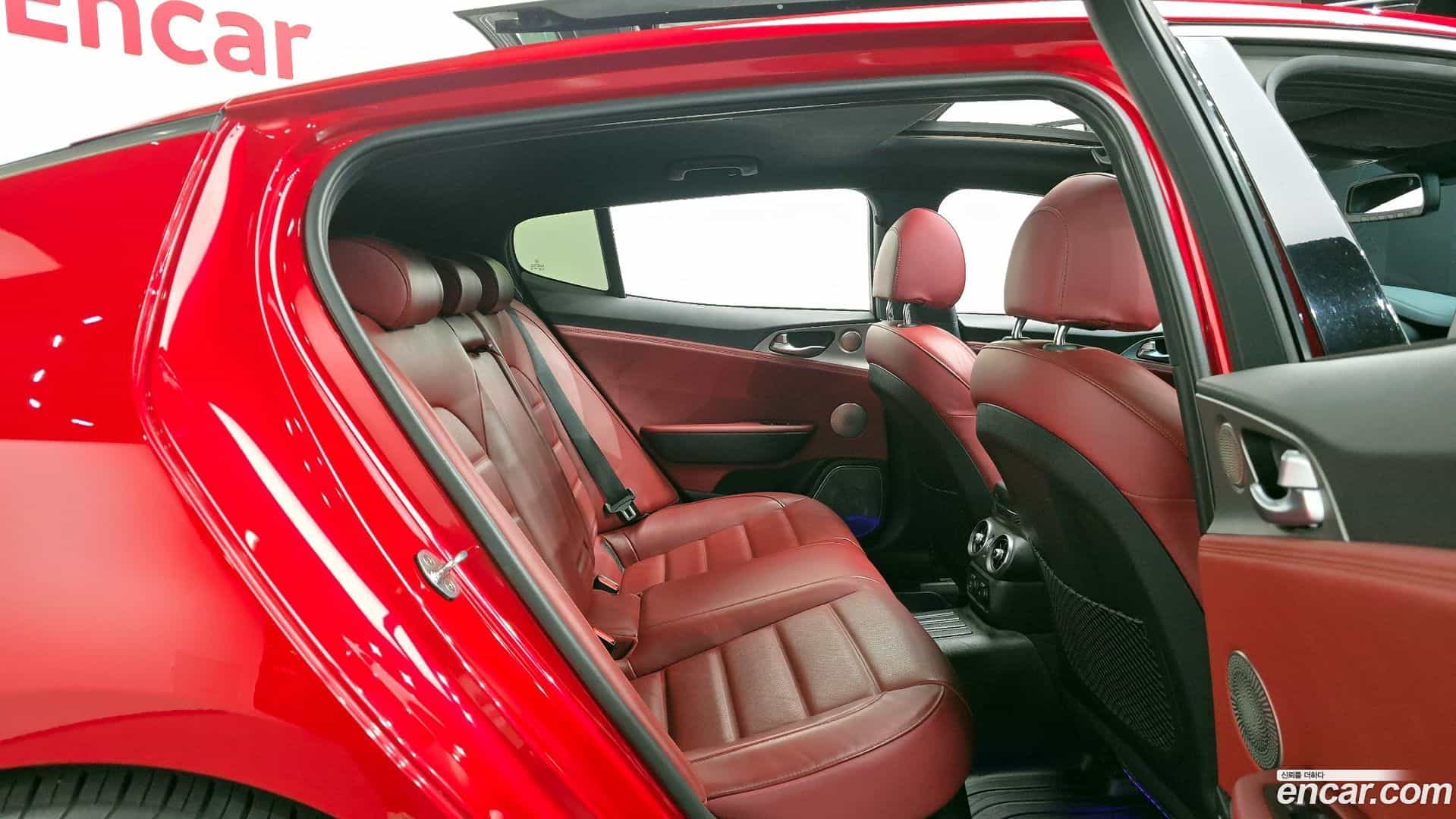 Stinger Kia 2019.11-OPTION-015