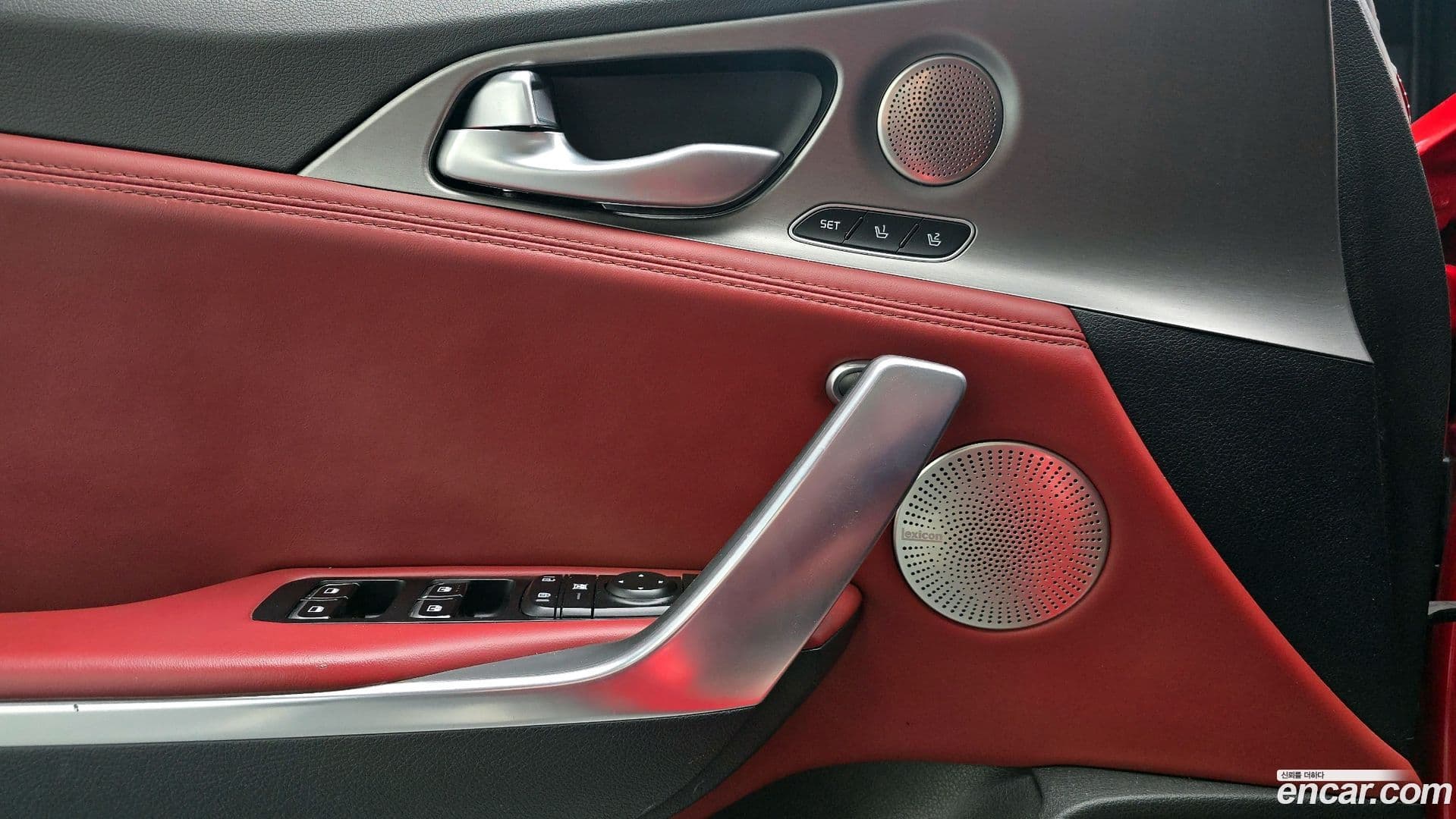 Main__Slider__Photo:Stinger Kia 2019.11-29