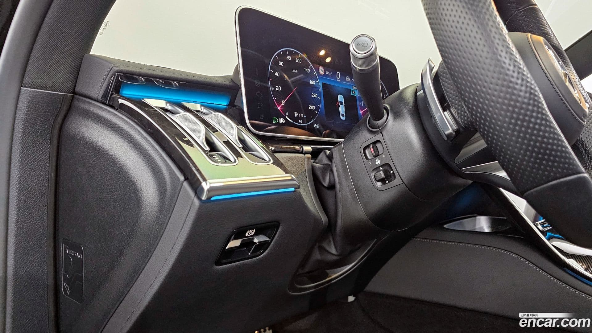 Main__Slider__Photo:S-Class Mercedes-Benz 2022.7-12