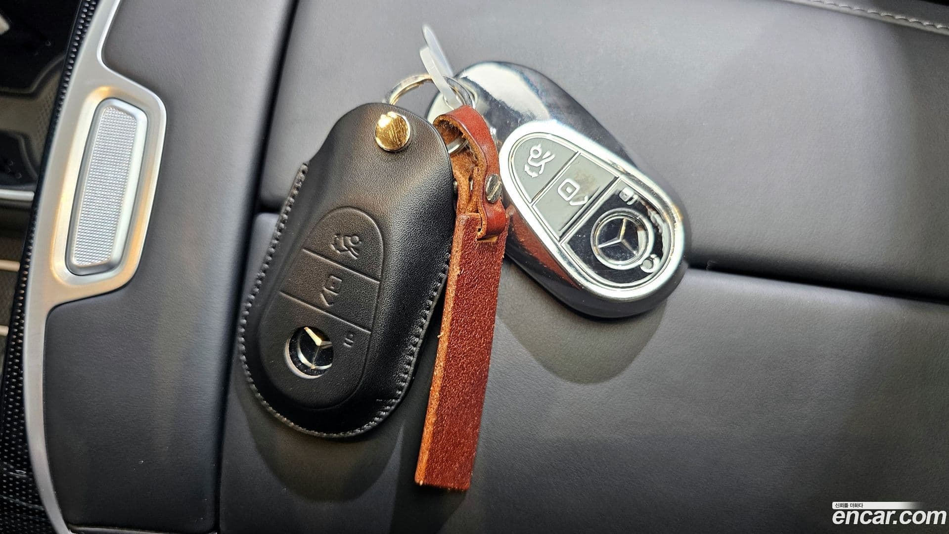Main__Slider__Photo:S-Class Mercedes-Benz 2022.7-27