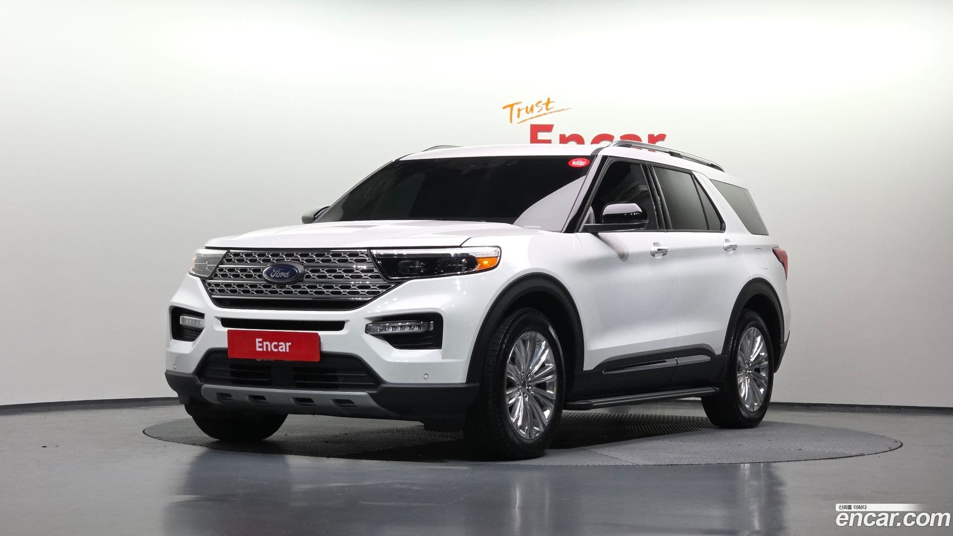 Main__Slider__Photo:Explorer Ford 2023.11-0