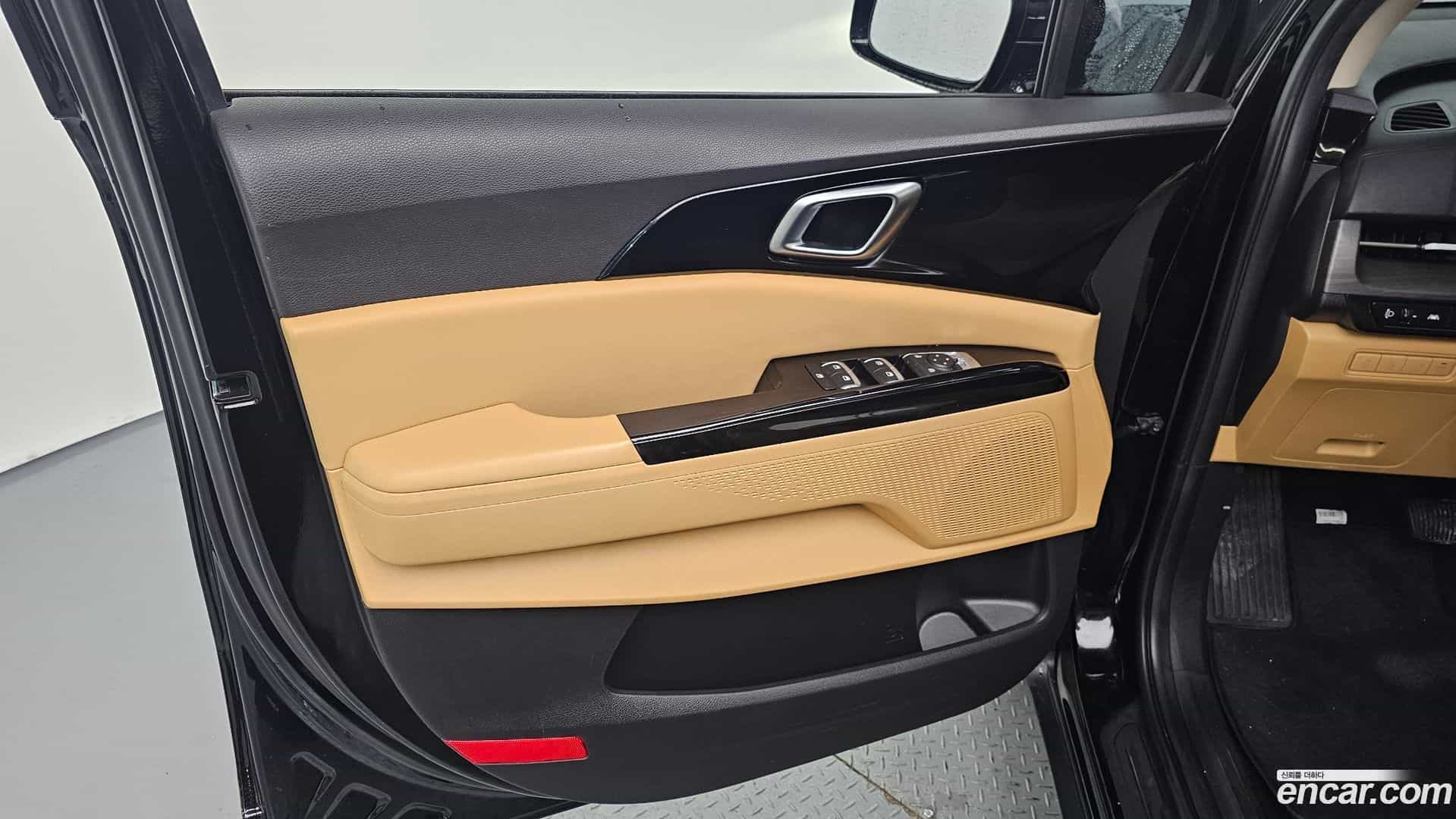 Canival Kia 2023.1-INNER-034