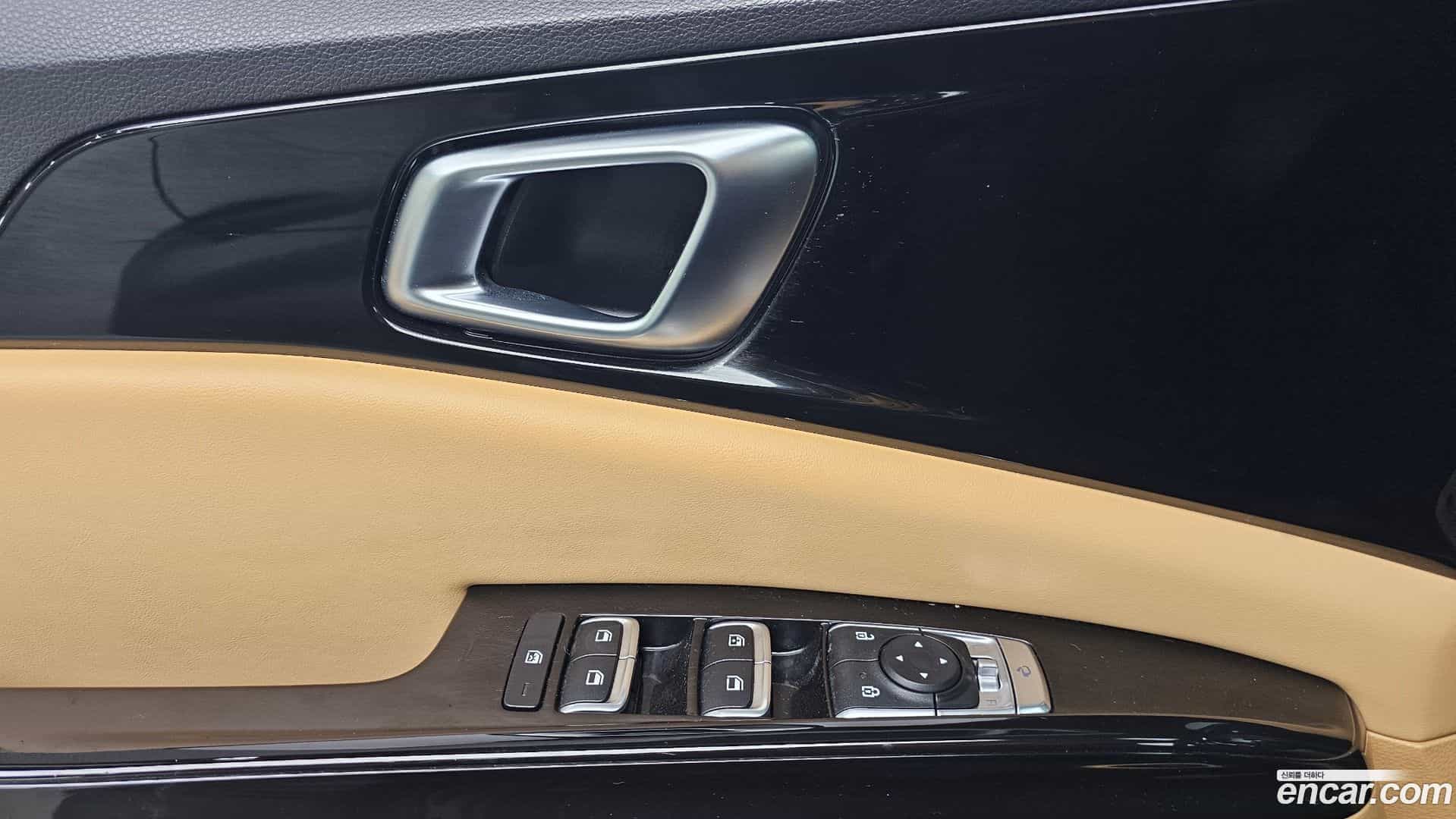 Canival Kia 2023.1-OPTION-041