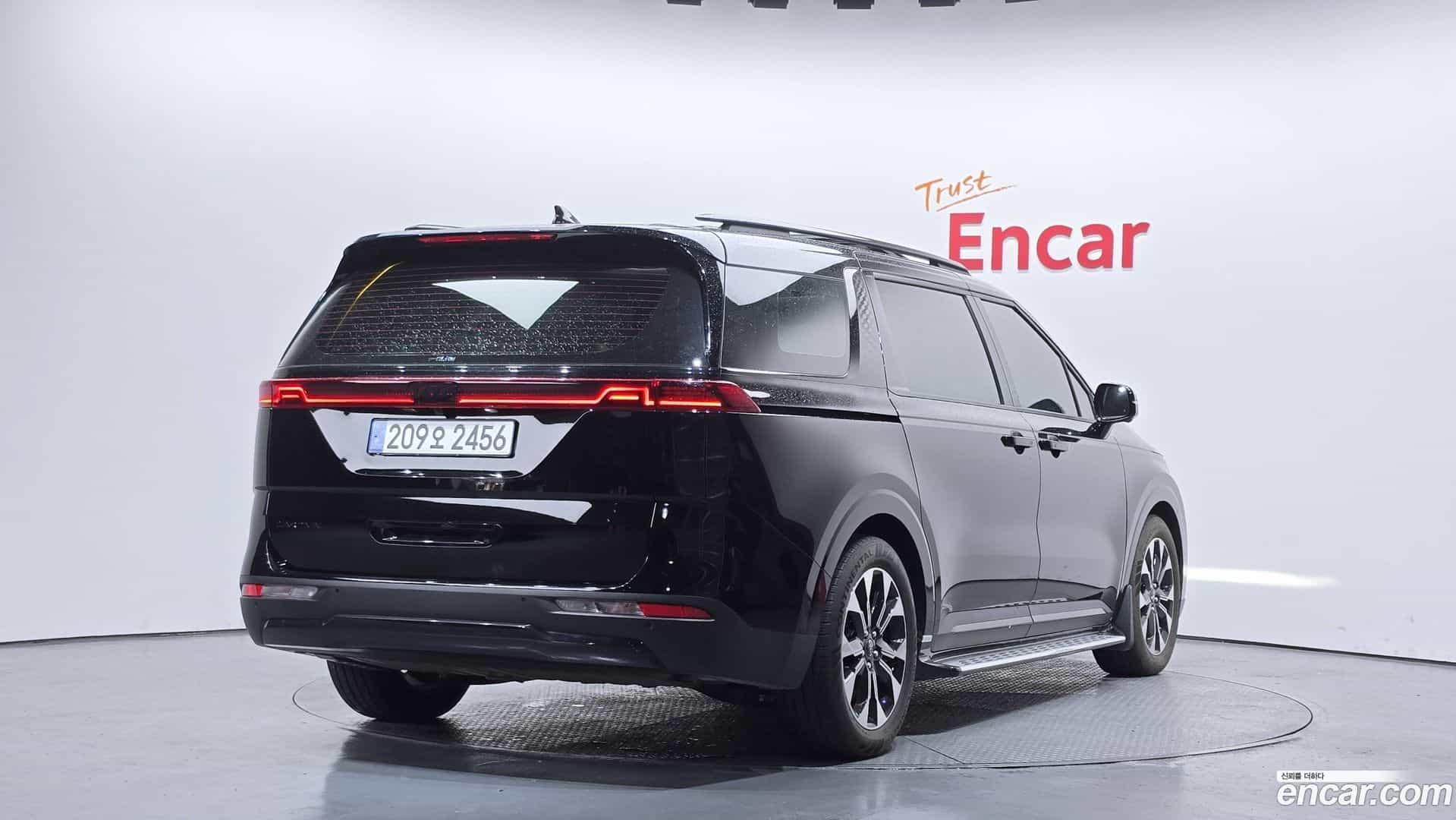 Canival Kia 2022.0-OUTER-002