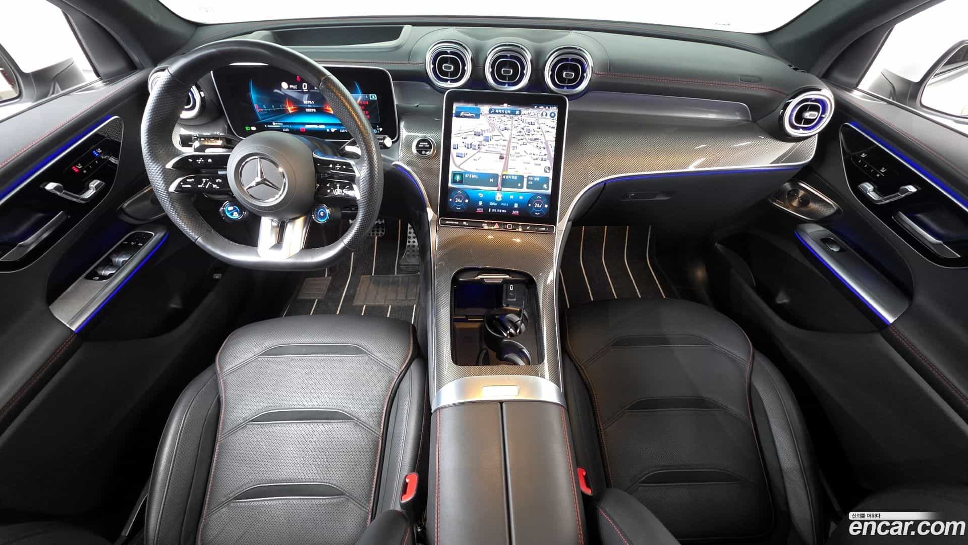 GLC-Class Mercedes-Benz 2024.4-INNER-007