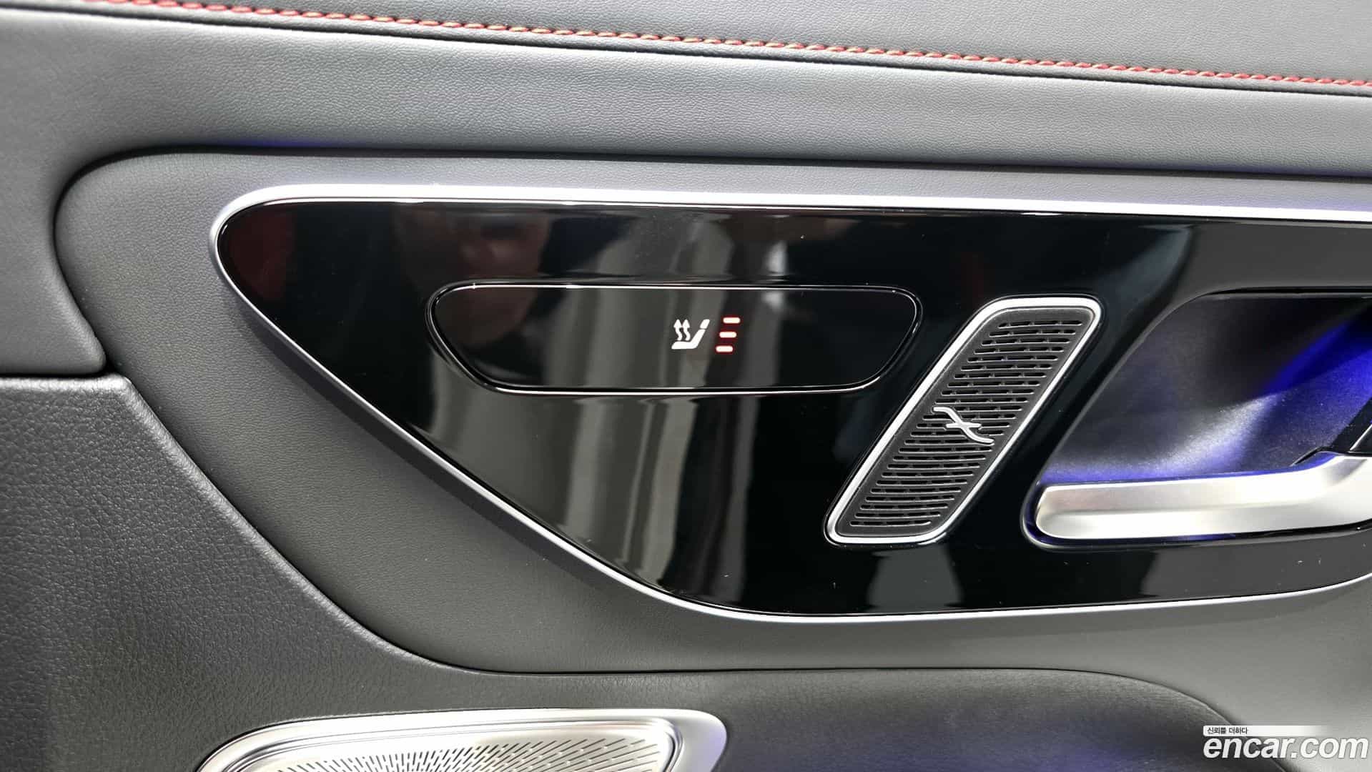 GLC-Class Mercedes-Benz 2024.4-OPTION-022