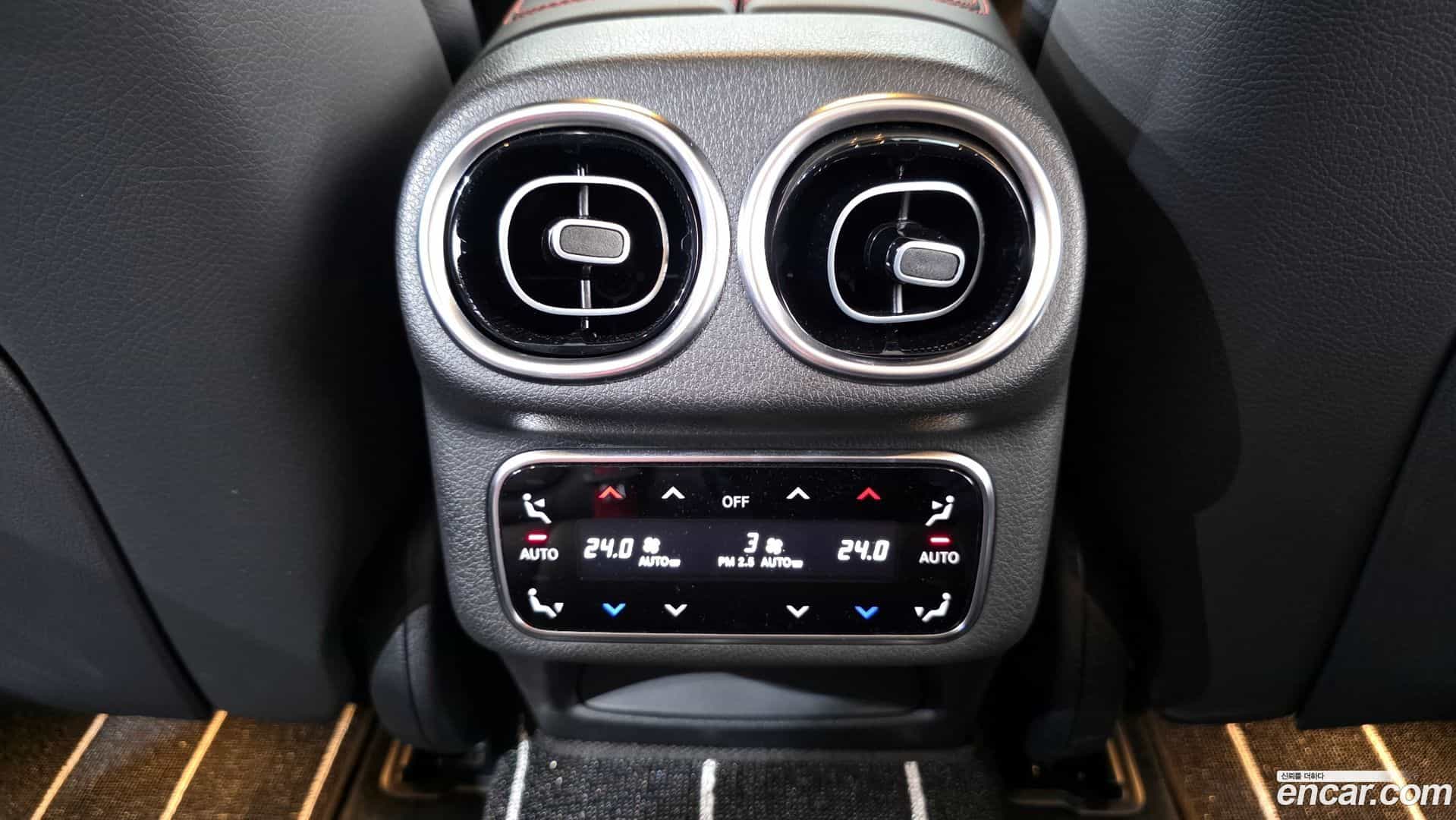 GLC-Class Mercedes-Benz 2024.4-OPTION-040