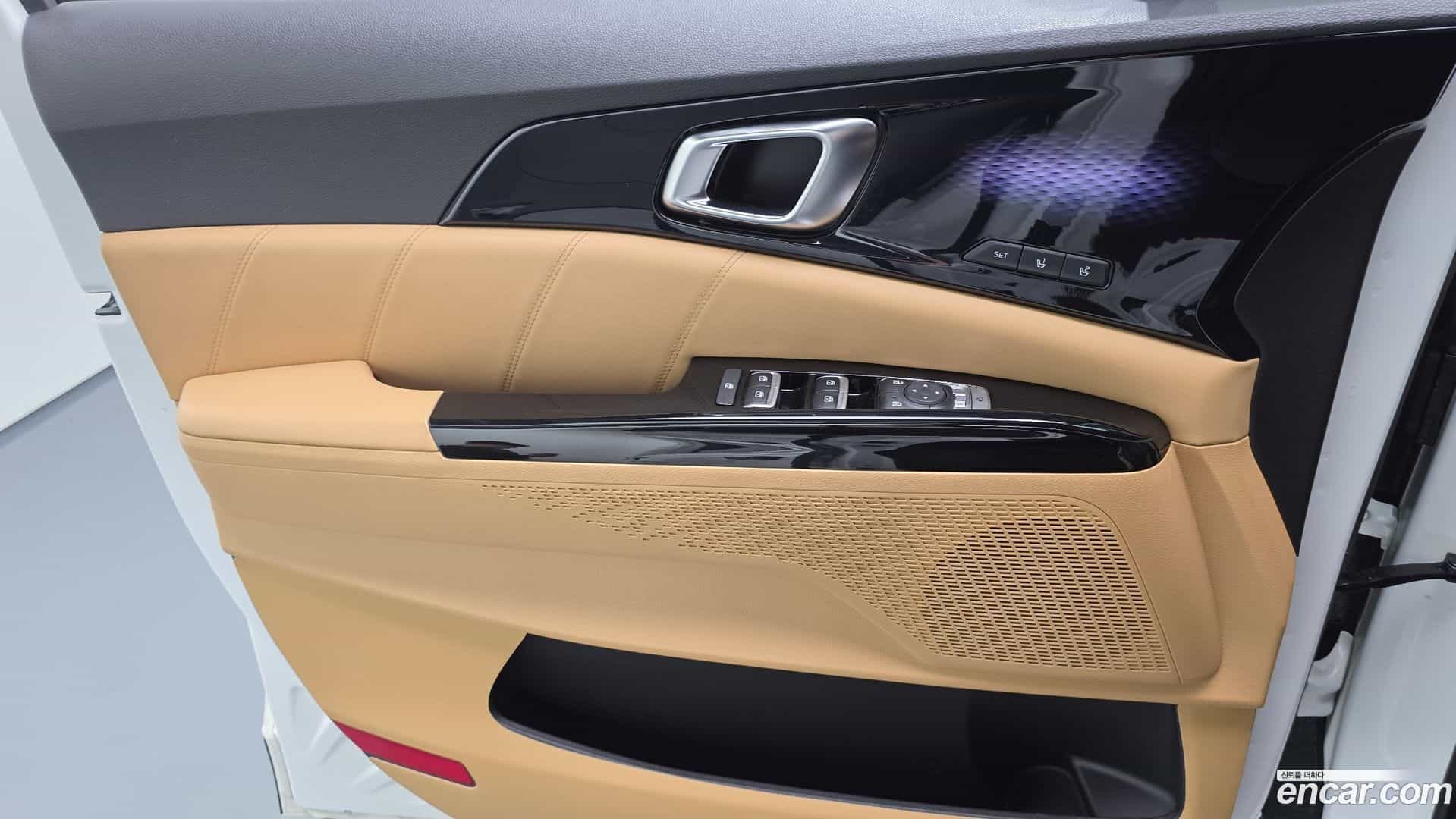 Canival Kia 2023.1-INNER-034