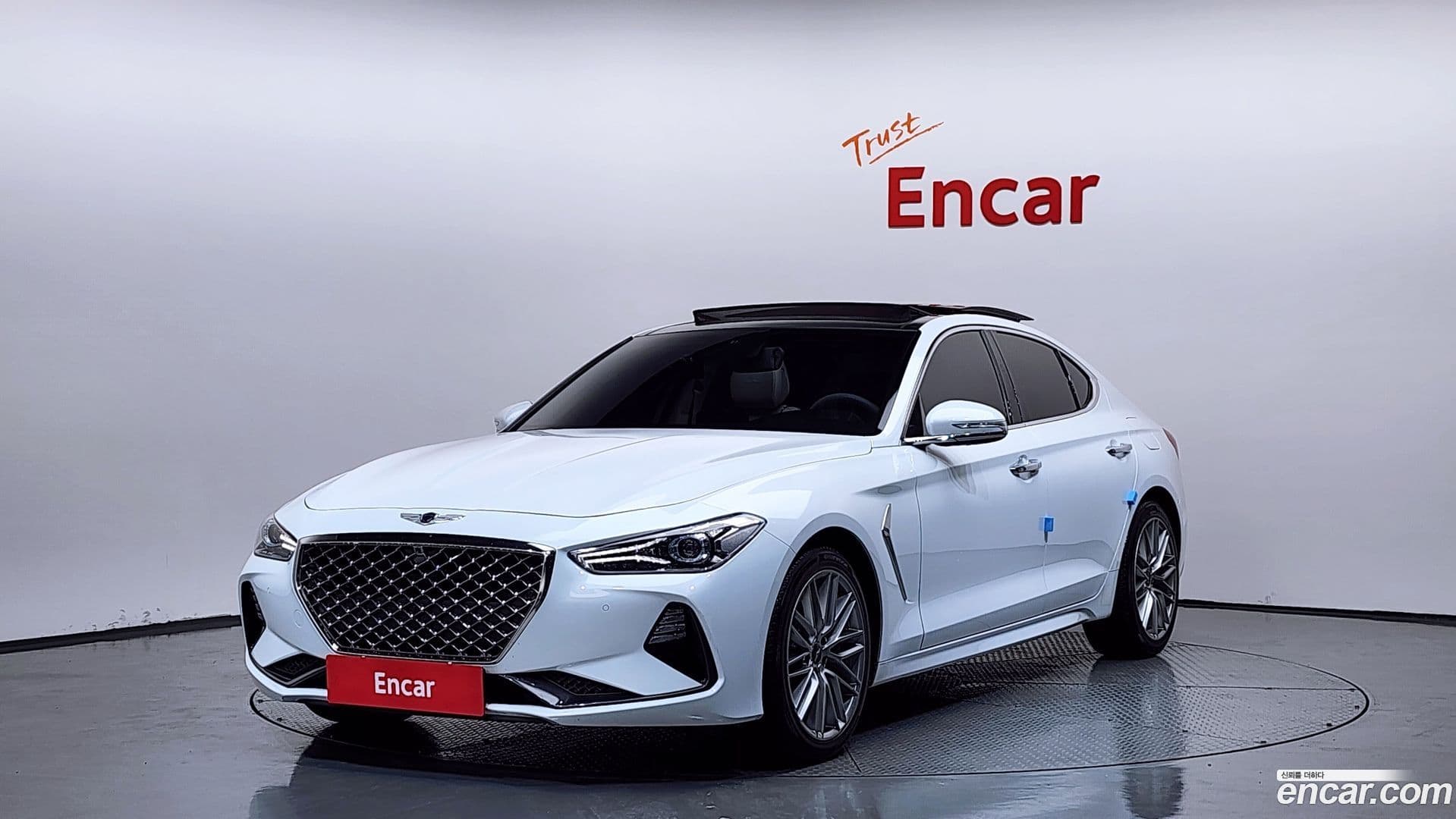Main__Slider__Photo:G70 Genesis 2019.4-0
