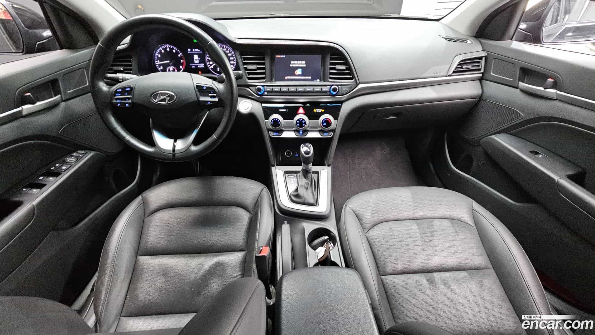 AVANTE Hyundai 2019.3-INNER-007