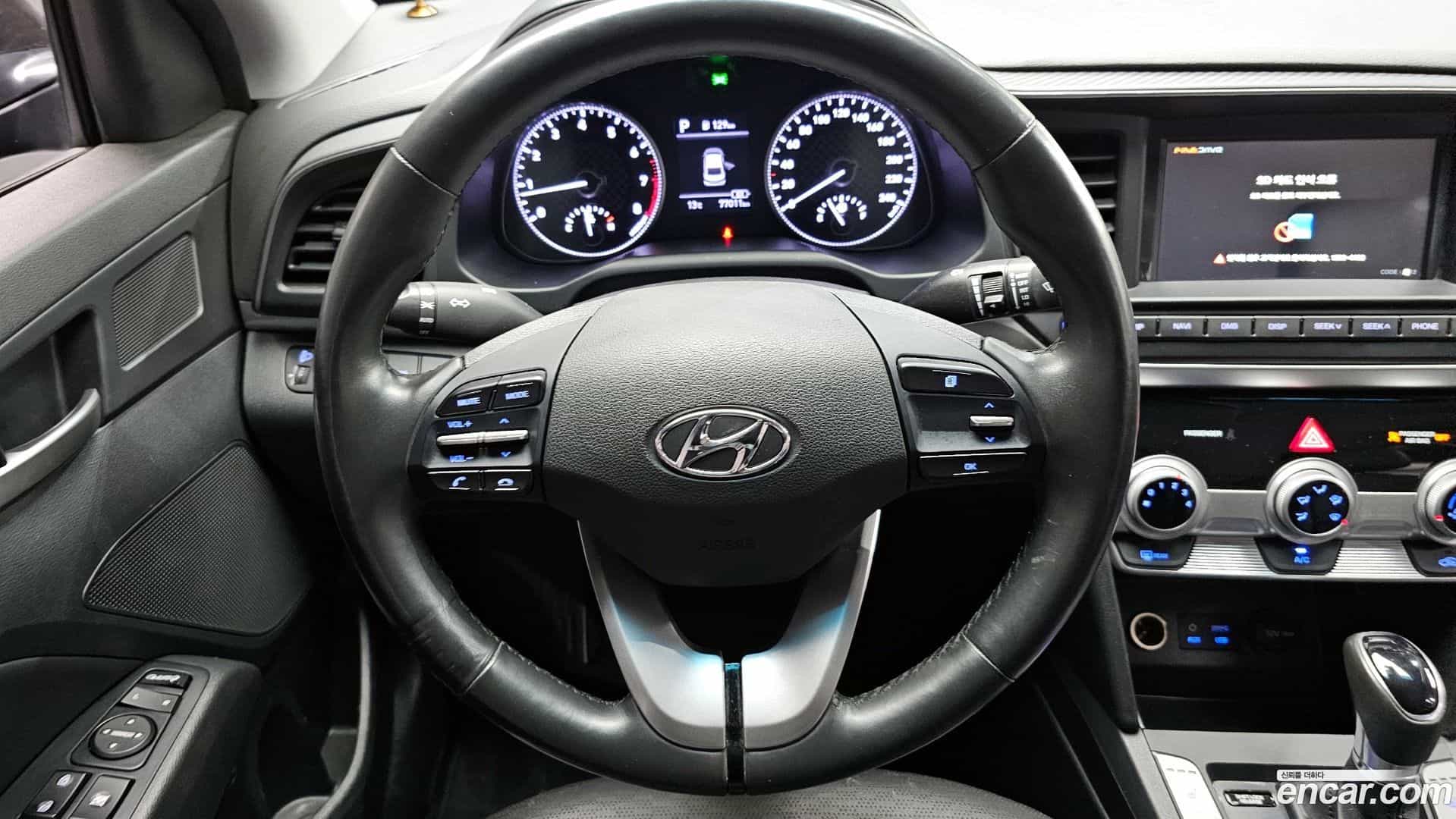 AVANTE Hyundai 2019.3-OPTION-016