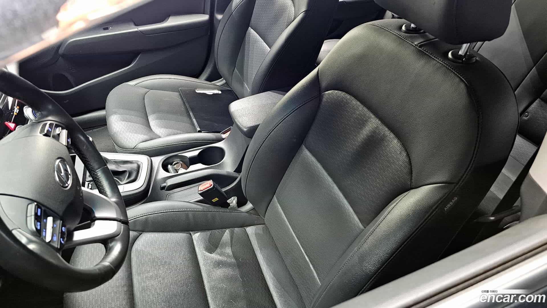 AVANTE Hyundai 2019.3-OPTION-020