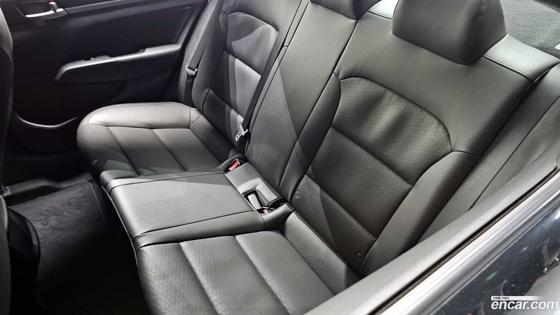 AVANTE Hyundai 2019.3-OPTION-021