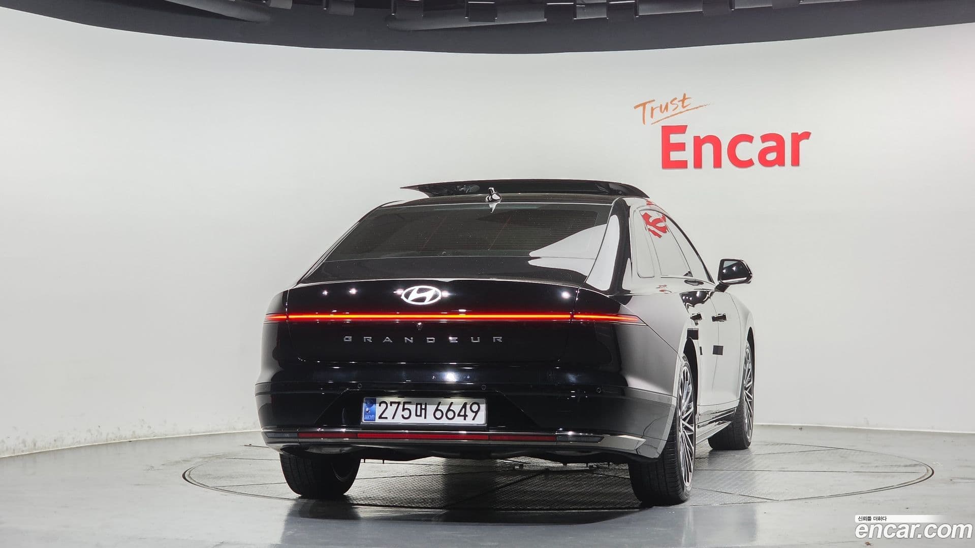 Main__Slider__Photo:Grandeur Hyundai 2023.10-3