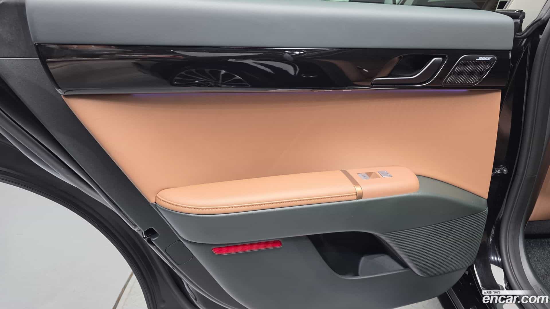 Grandeur Hyundai 2023.10-INNER-035
