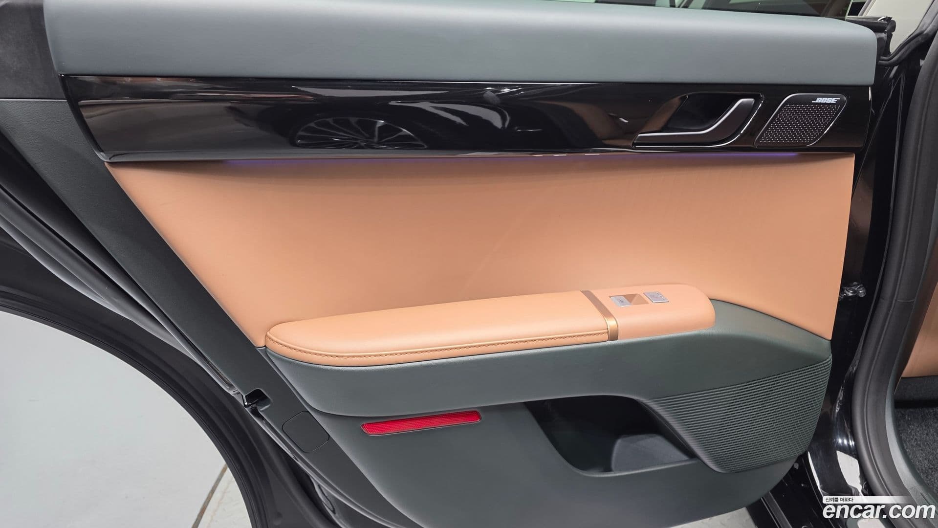 Main__Slider__Photo:Grandeur Hyundai 2023.10-24