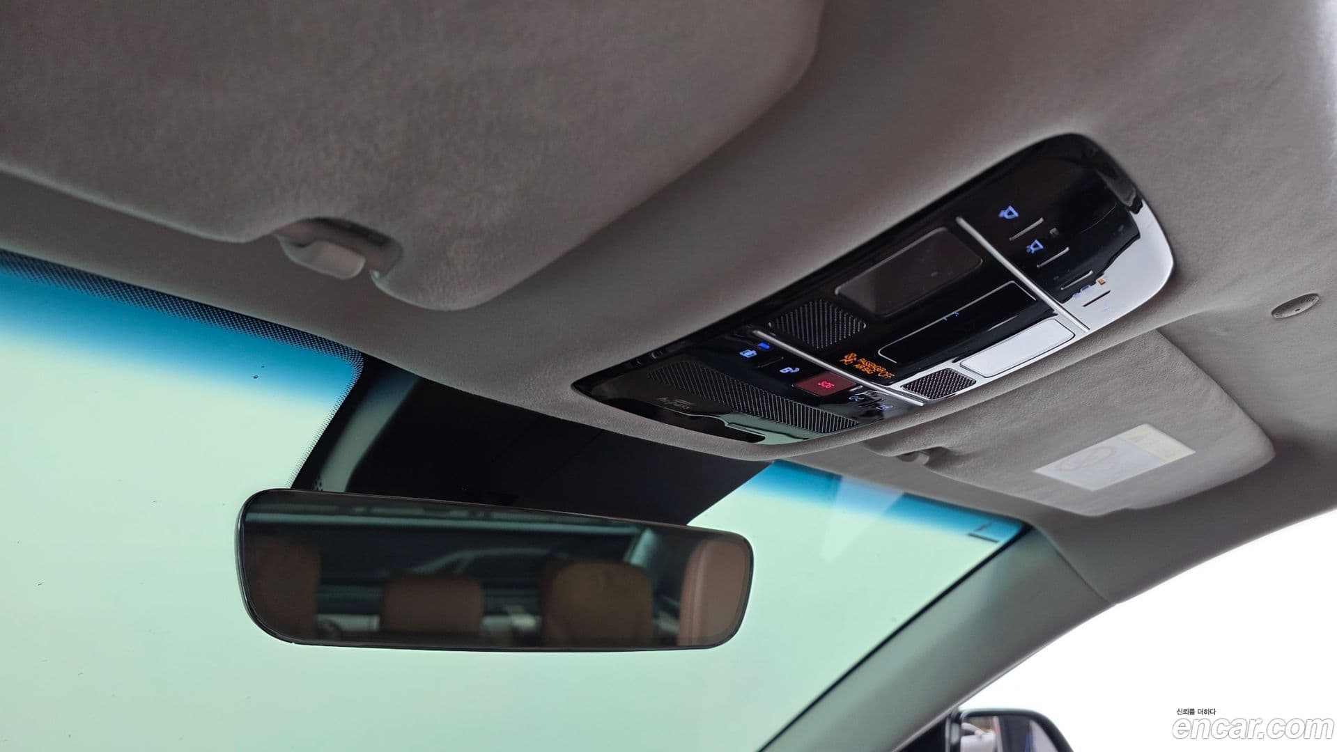 Main__Slider__Photo:Grandeur Hyundai 2023.10-35