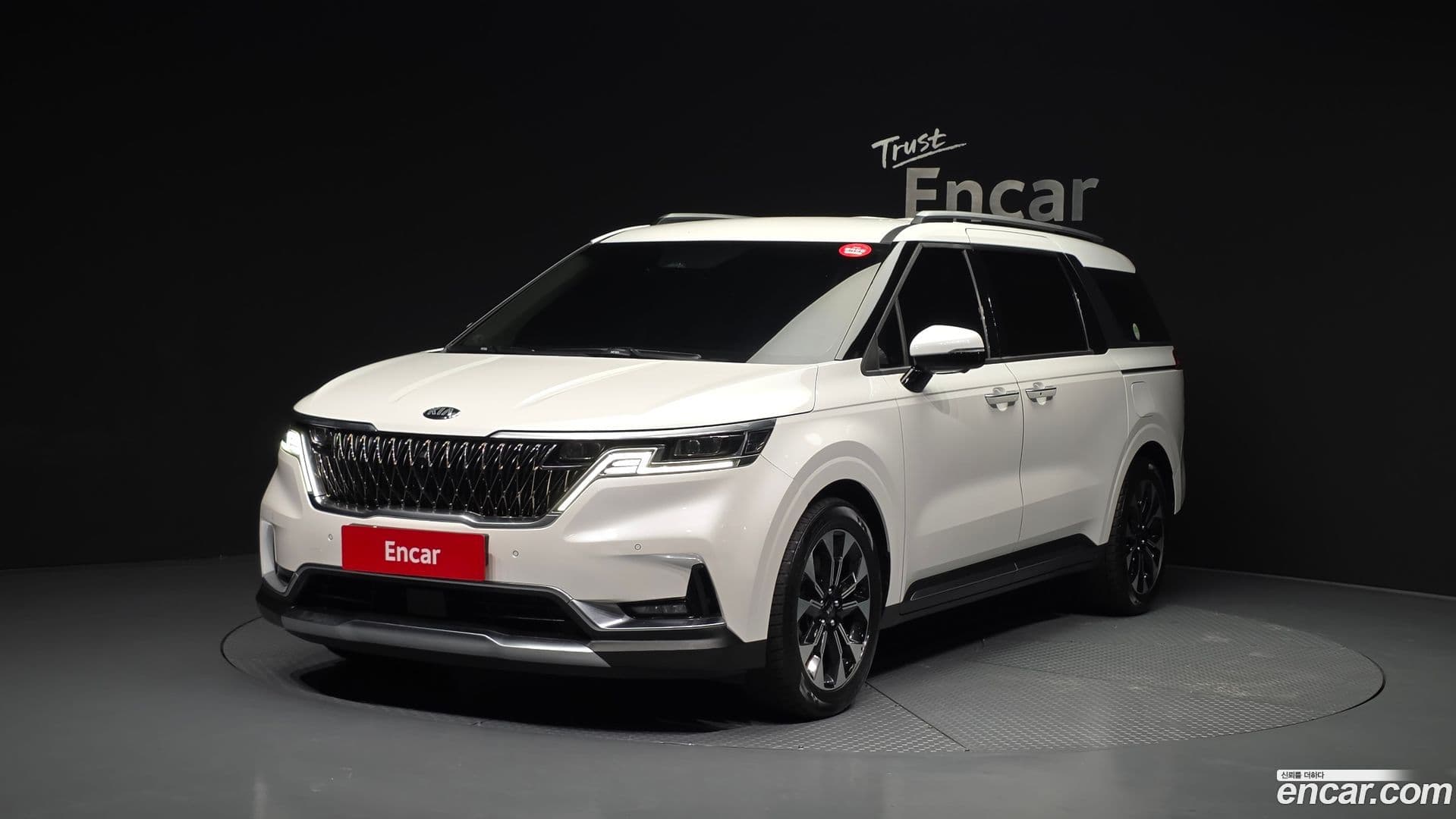 Main__Slider__Photo:Canival Kia 2021.6-0