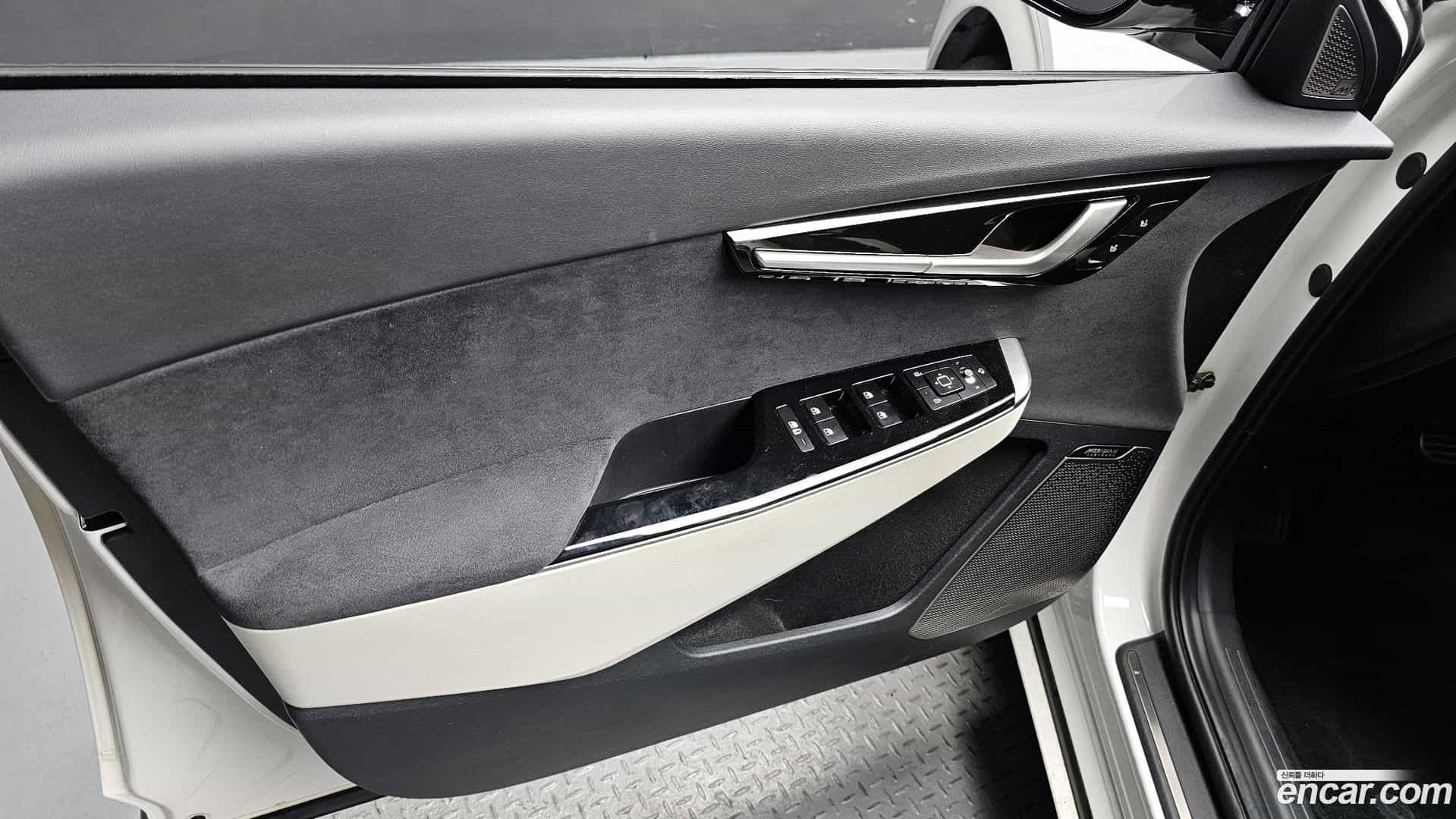 EV6 Kia 2021.7-INNER-034