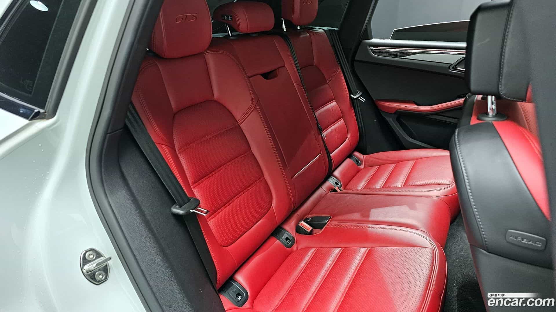 Macan Porsche 2018.2-OPTION-015