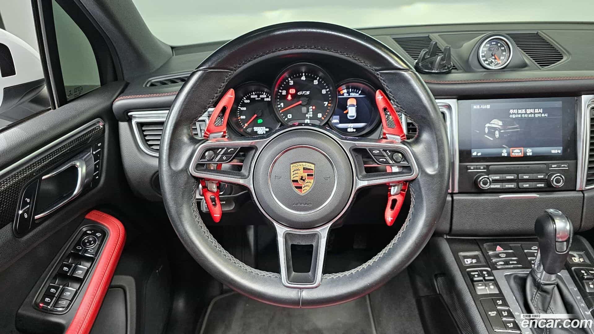 Macan Porsche 2018.2-OPTION-017