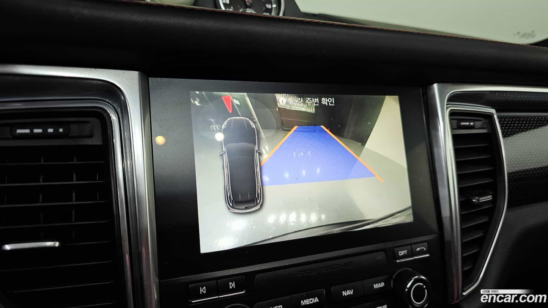 Macan Porsche 2018.2-OPTION-019