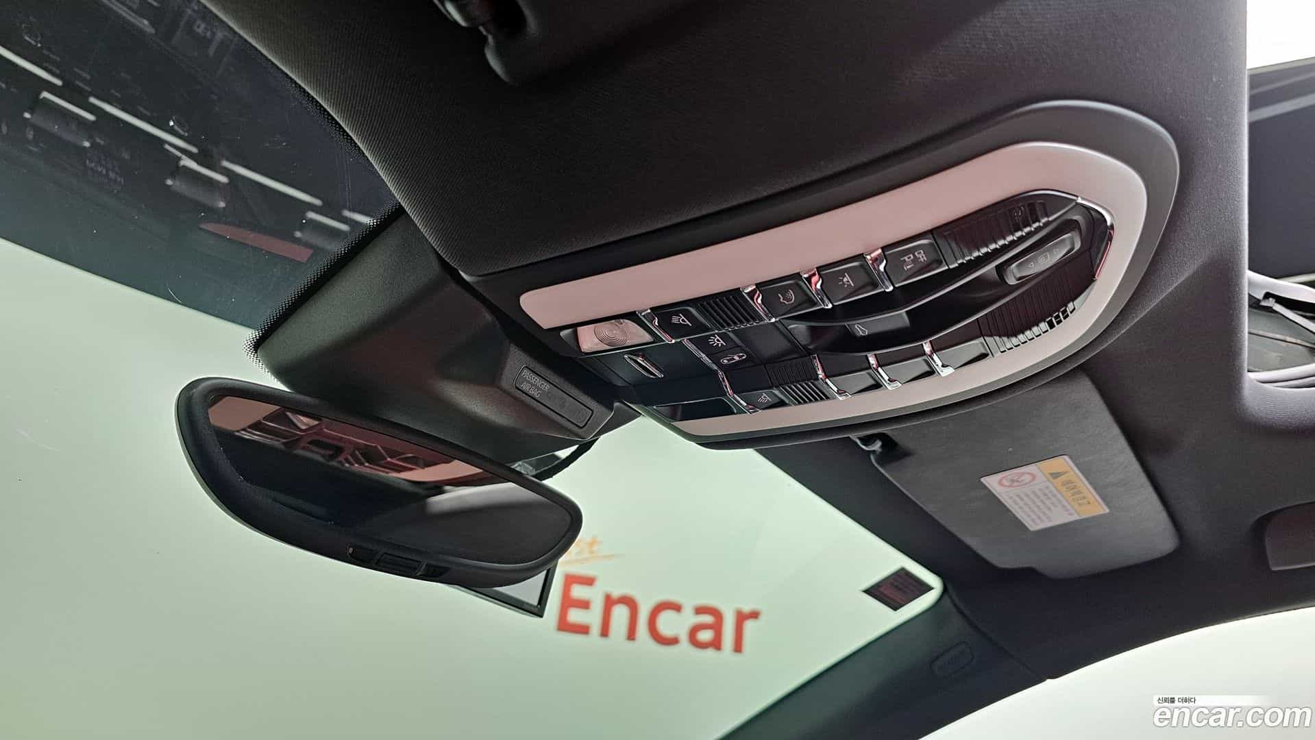 Macan Porsche 2018.2-OPTION-021