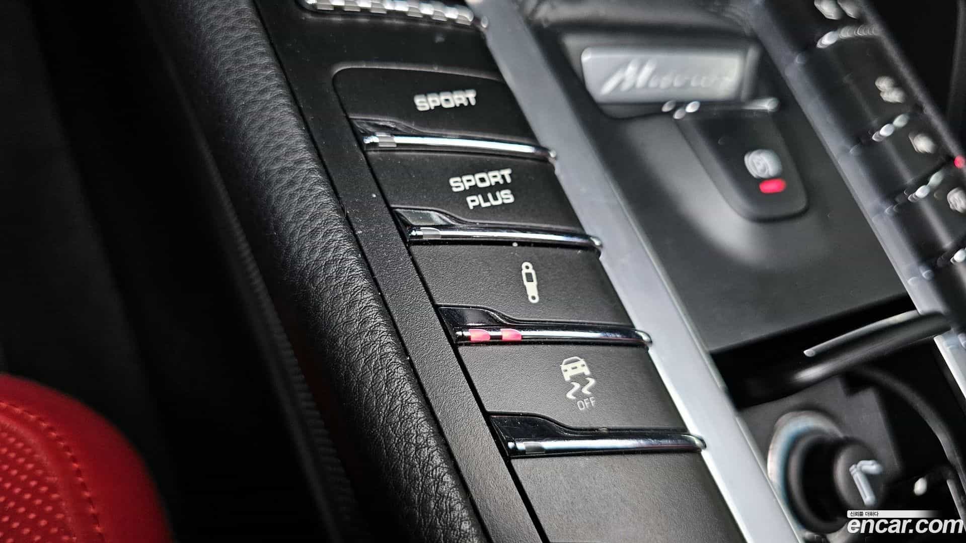 Macan Porsche 2018.2-OPTION-041