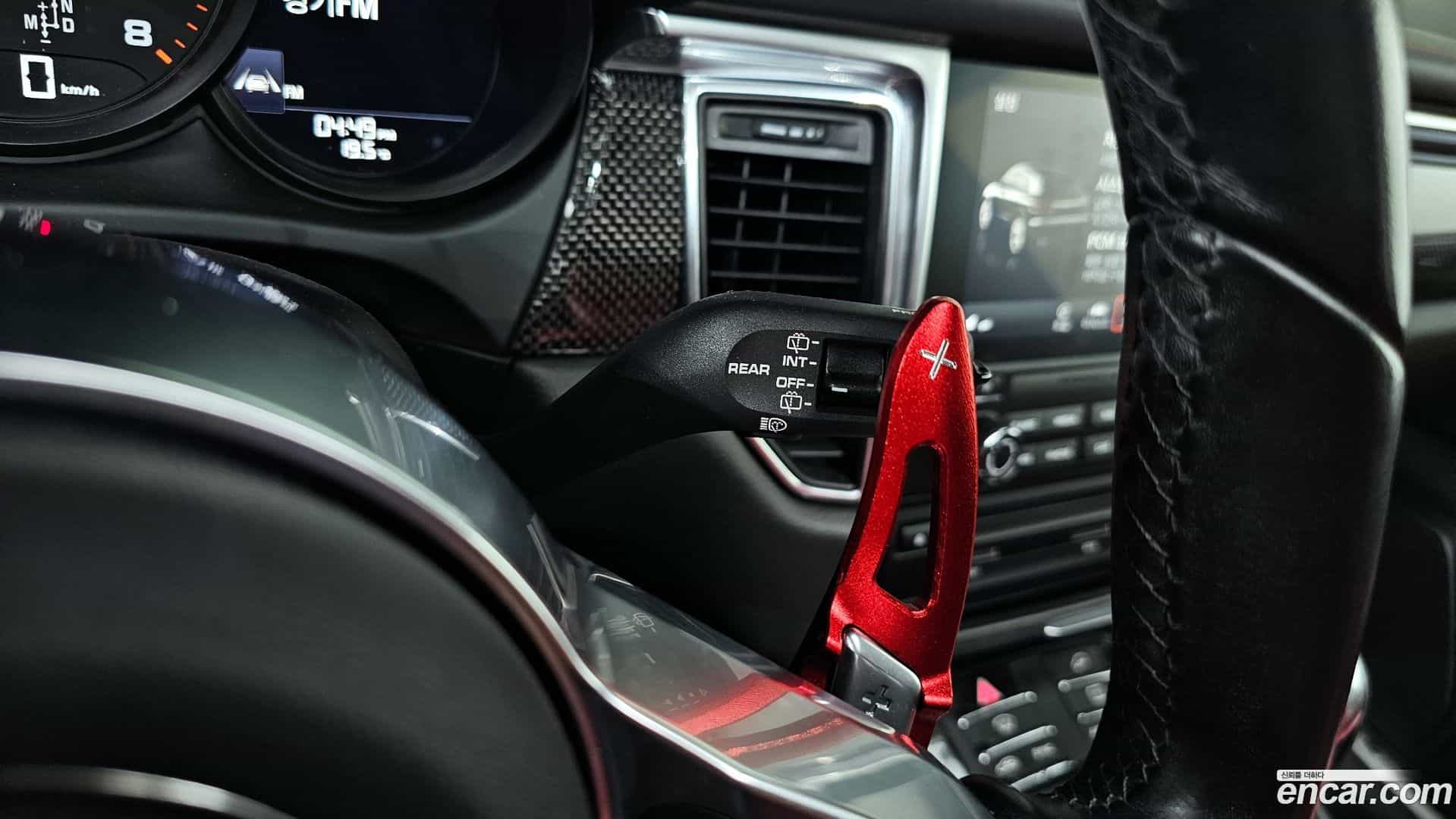 Macan Porsche 2018.2-OPTION-042