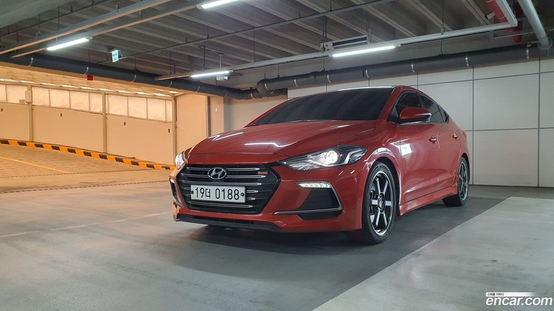 Main__Slider__Photo:AVANTE Hyundai 2016.8-0
