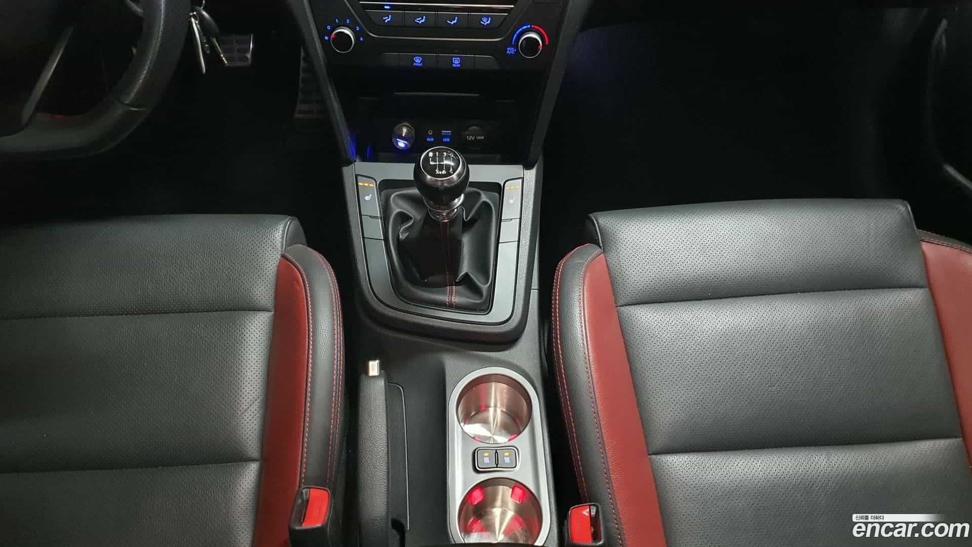 AVANTE Hyundai 2016.8-OPTION-021