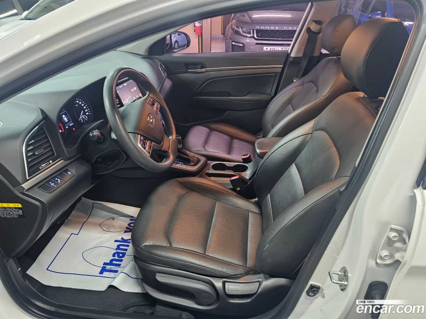 AVANTE Hyundai 2018.6-INNER-008