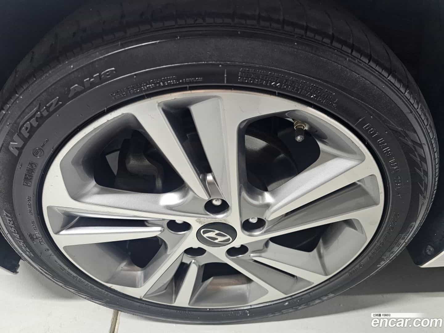 AVANTE Hyundai 2018.6-OPTION-022