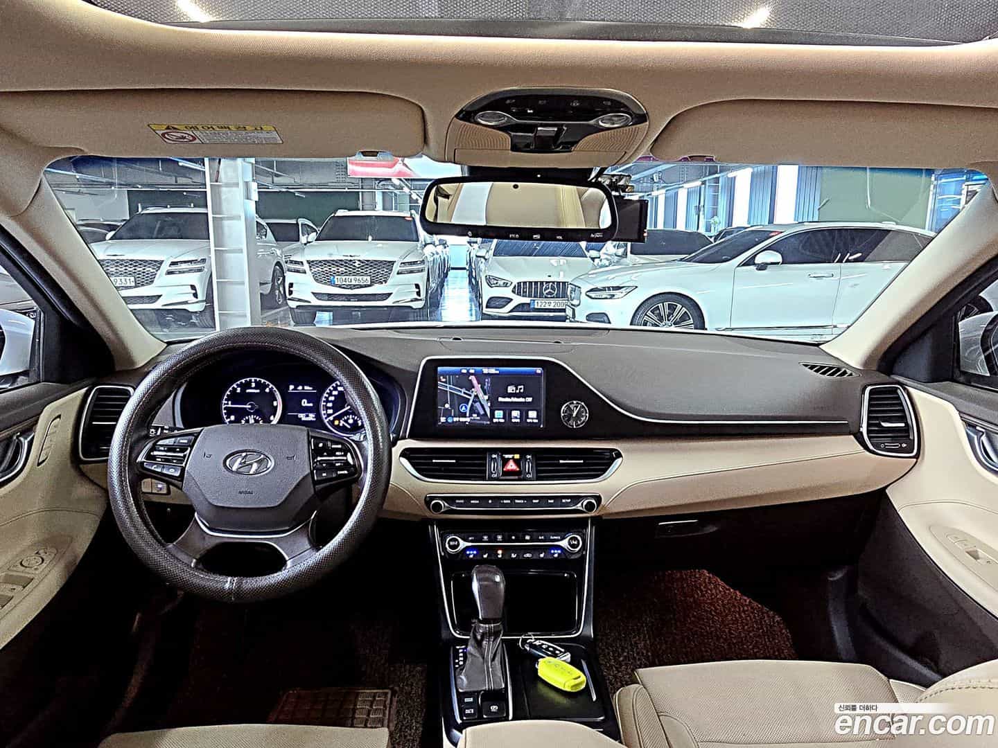 Grandeur Hyundai 2018.3-OPTION-017