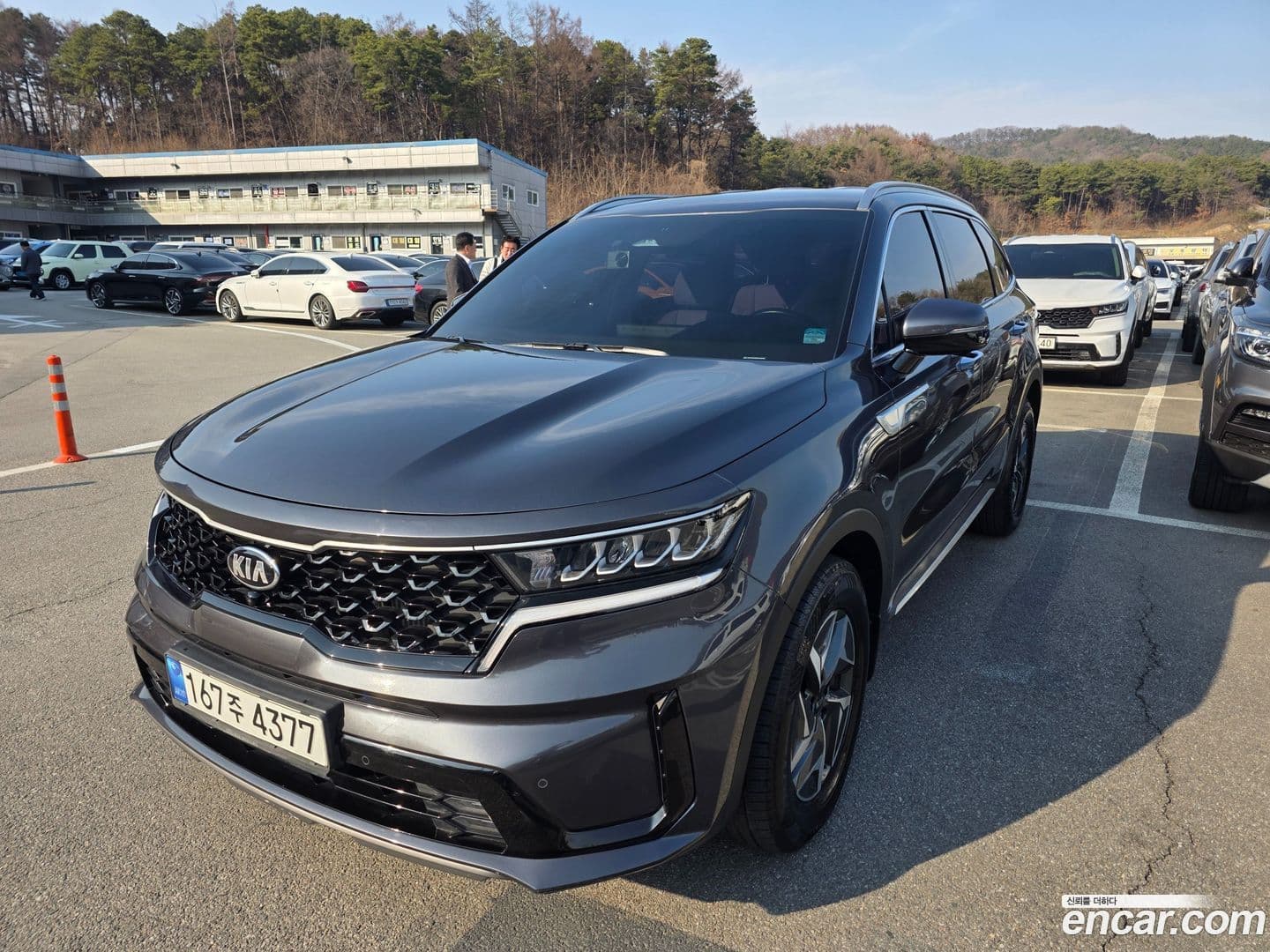Main__Slider__Photo:Sorento Kia 2021.0-0