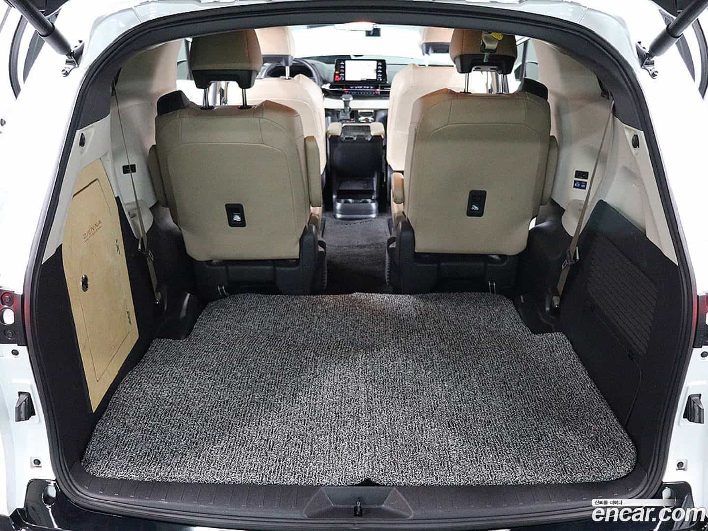Sienna Toyota 2023.0-OUTER-005
