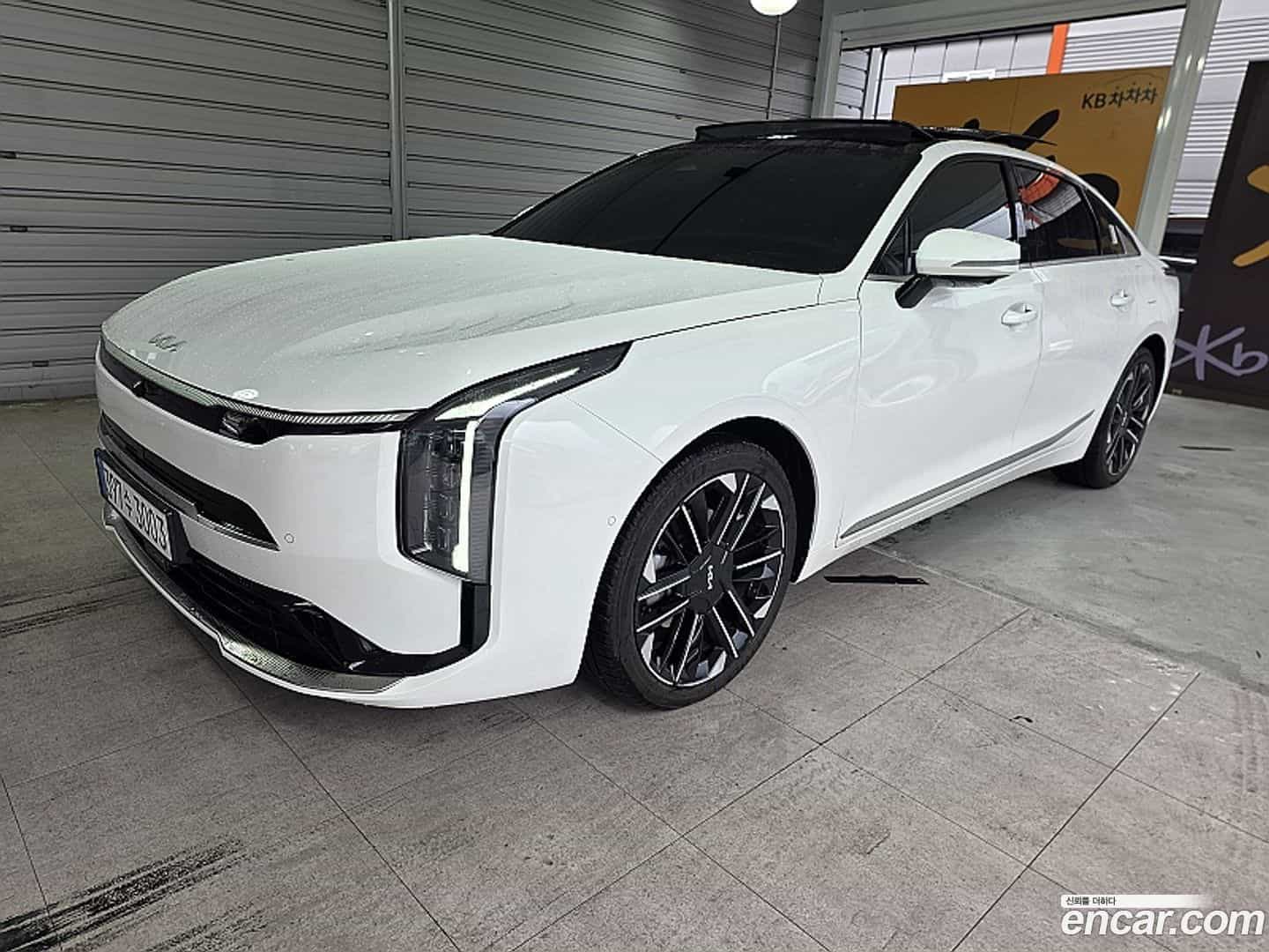K8 Kia 2025.6-OUTER-001