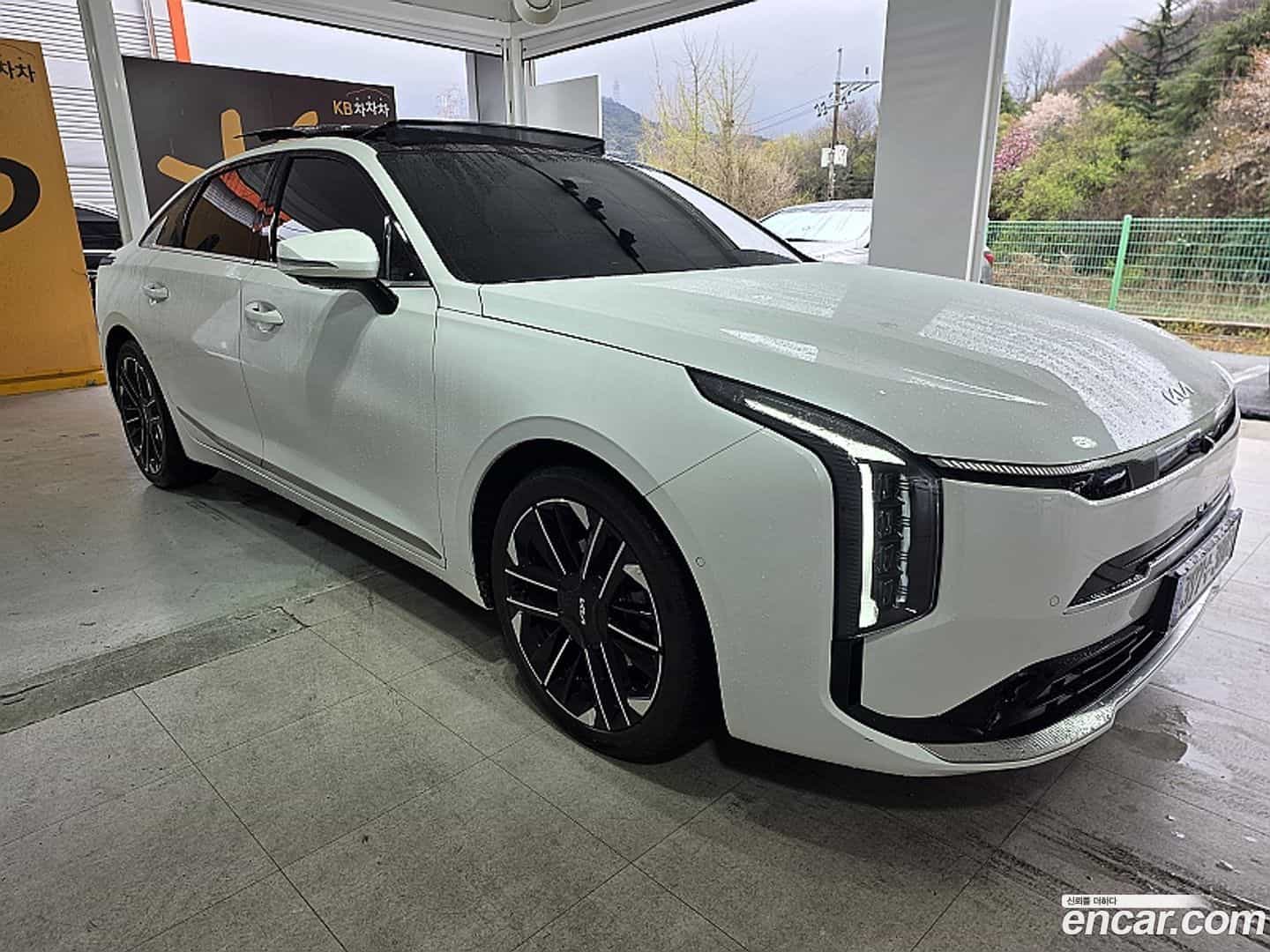 K8 Kia 2025.6-OUTER-002