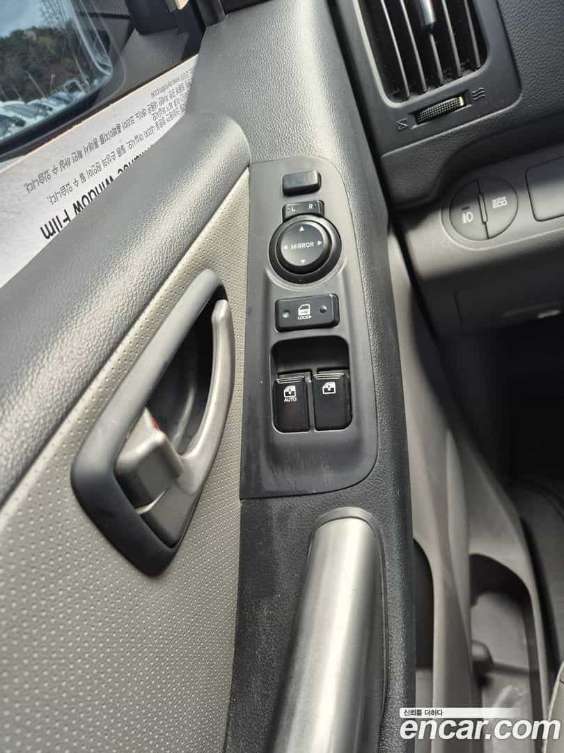Starex Hyundai 2015.10-INNER-008
